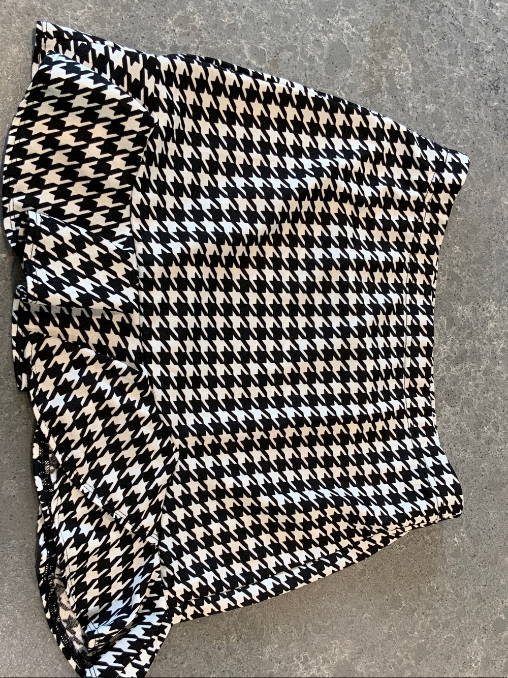 Houndstooth Mini Skirt Peplum/Tulip- Black & White